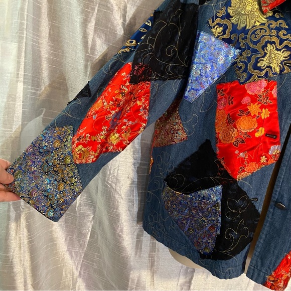 Chico’s Design SZ 3,(XL) embroidered/embellished denim jacket, GUC great piece - Picture 8 of 11
